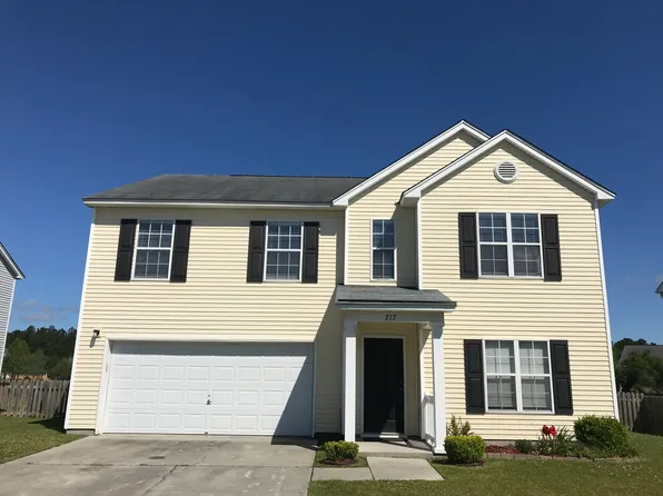 217 Southport Dr, Summerville, SC 29483