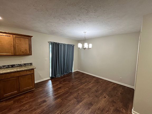5th image of 7800 Yankee Woods Dr Unit B