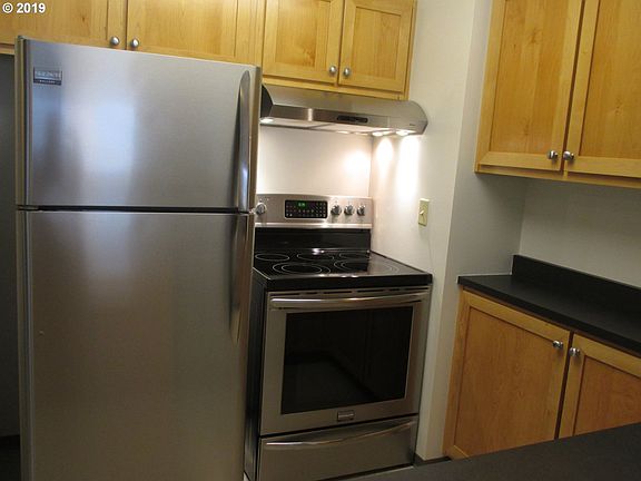 5th image of 701 Columbia St APT 615