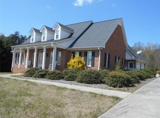 4267 State Highway 8 S, Walnut Cove, NC 27052