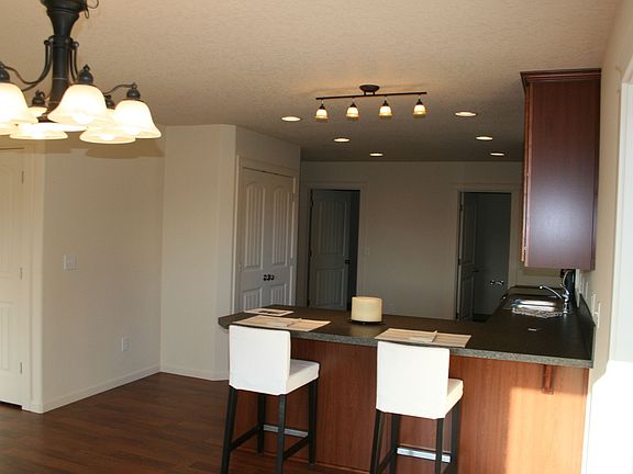 3rd image of 9509 NE 53rd Ave