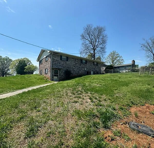 103 County Road 807 — Photo 2