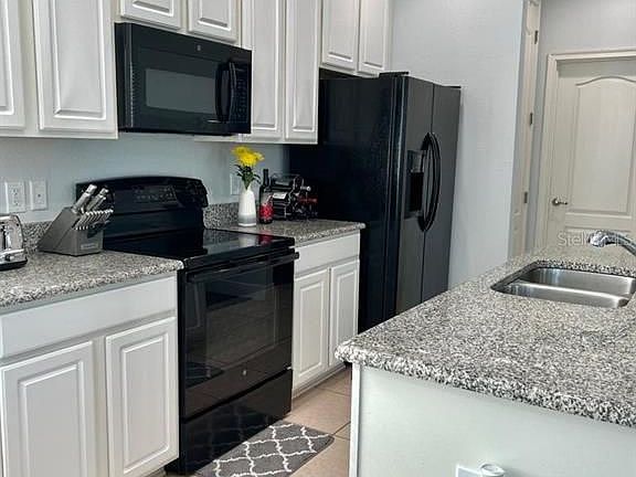 2nd image of 14069 Hench Ln
