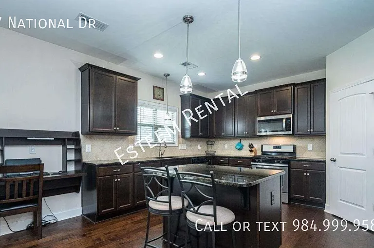 127 National Dr — Photo 12