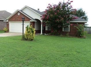 7000 Red Pine Dr, Fort Smith, AR 72916