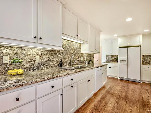 3rd image of 1394 Mount Diablo Cir