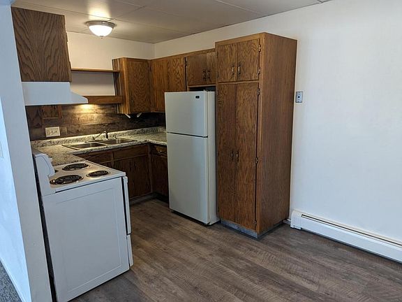 2nd image of 121 N 18th St #4