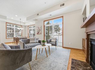 1256 County Road D E APT 104, Maplewood, MN 55109