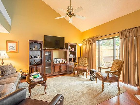 5th image of 3626 Okeechobee Cir