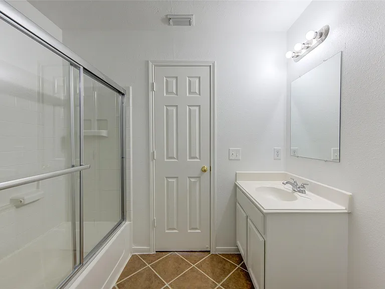 24626 Cornell Park Ln — Photo 37