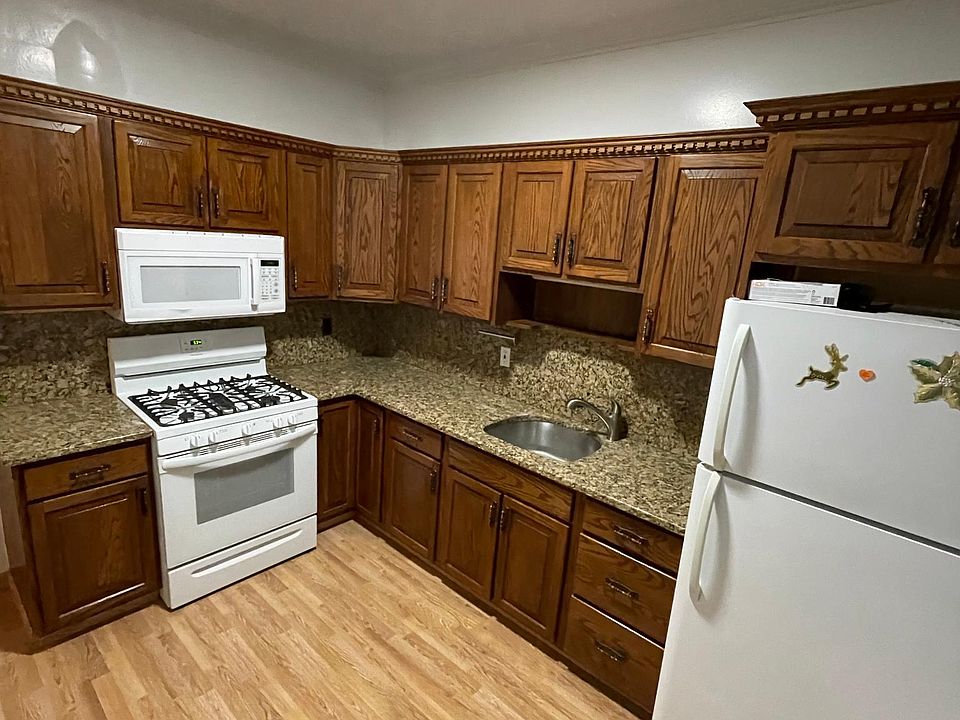 1st image of 1642 Parkview Ave #2