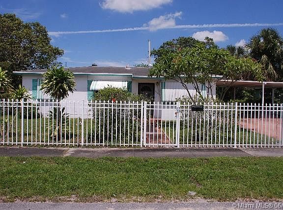 2nd image of 16940 NW 37th Pl