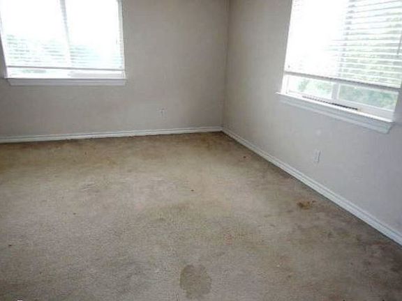 4th image of 1491 Bluff Frst