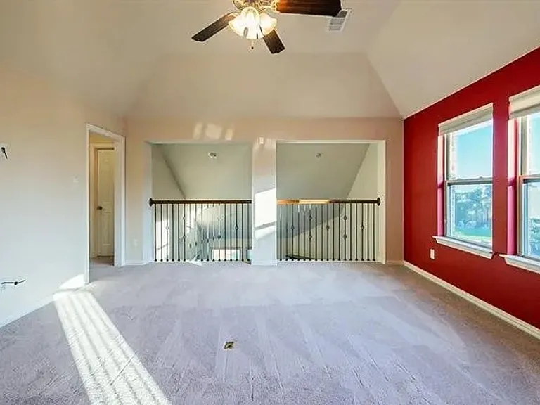 1036 Edgefield Ln — Photo 20
