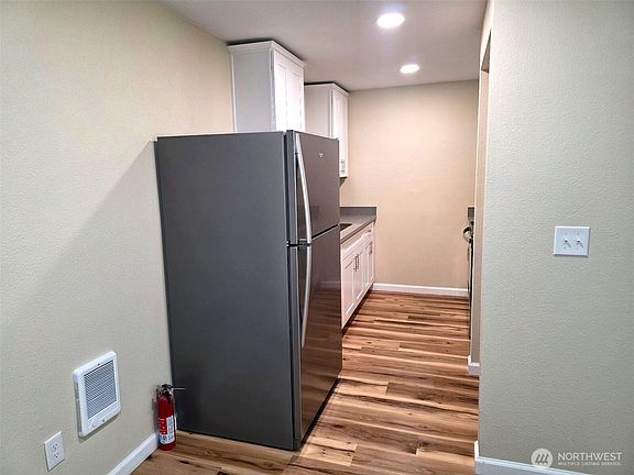 4th image of 1125 N 13th Street #B