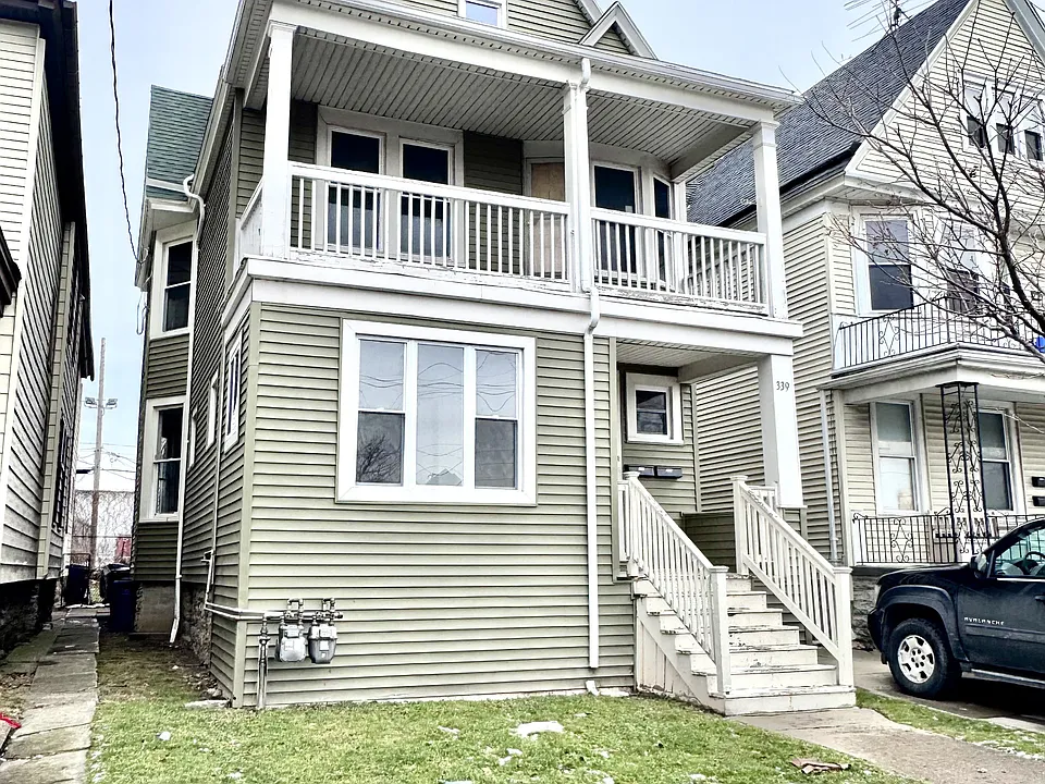 339 Hampshire St #2