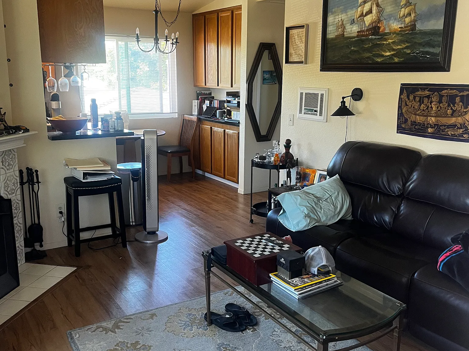 1652 Oliver Ave — Photo 1