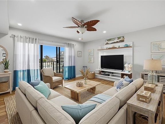 4th image of 100 E Ocean View Ave APT 210