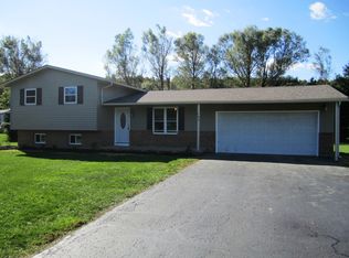 105 Valley View Dr, Newark, OH 43055