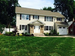 6 Bryant Street, Paramus, NJ 07652