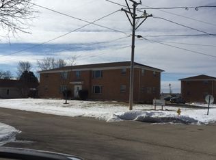 301 Chestnut St APT 1, Lena, IL 61048