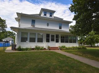 201 S Randolph St, Bloomfield, NE 68718