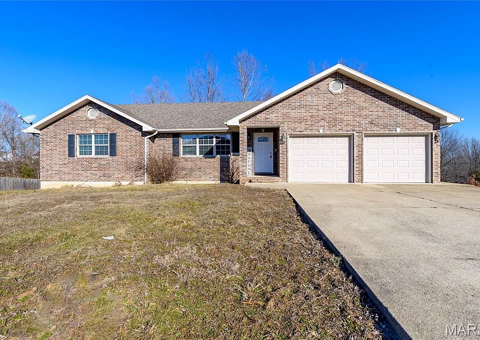1st image of 19252 Lambert Ln