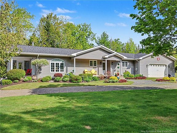 5th image of 49 Farrell Ln
