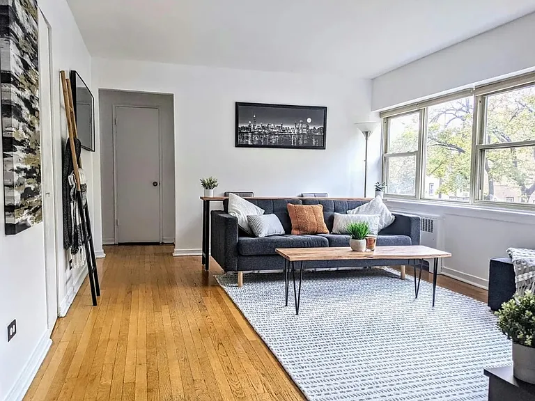 203 Custer Ave #2 — Photo 2