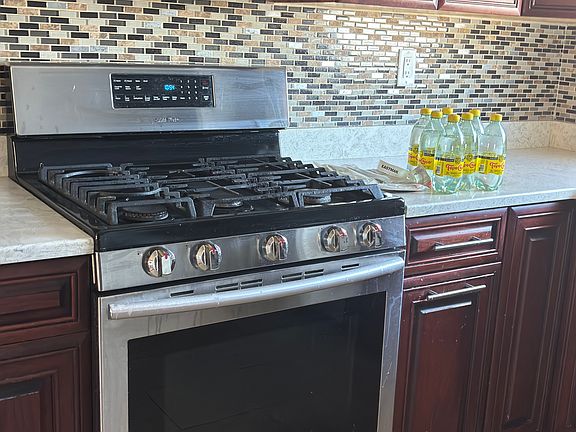 2nd image of 242 Munro Blvd APT 1