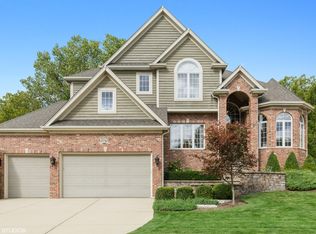 3742 Saint Germain Pl, Saint Charles, IL 60175
