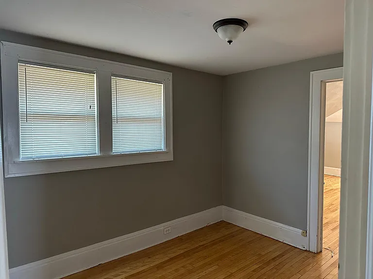 3015 Knox Ave S #3 — Photo 5