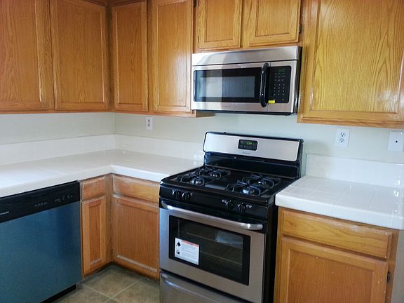 2nd image of 16520 Brighton Ave APT 2