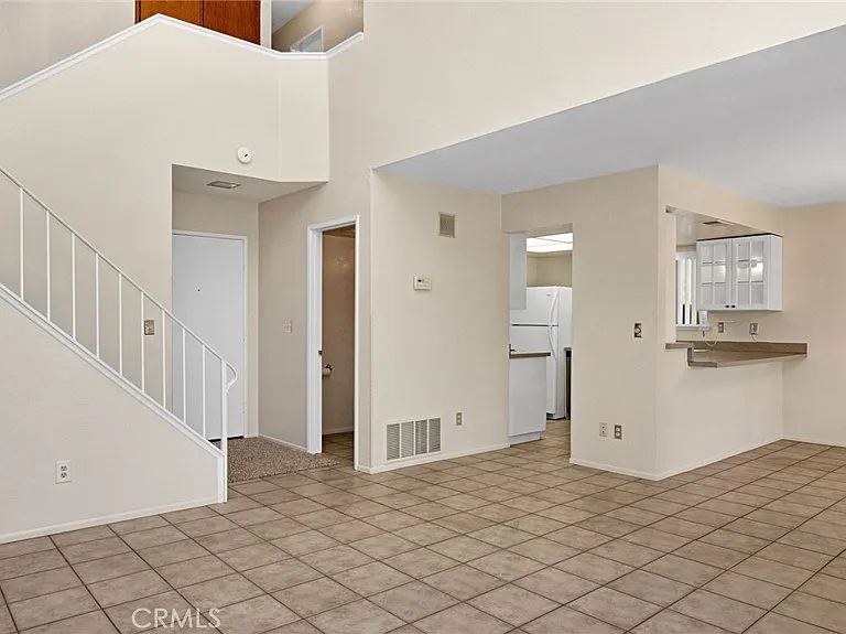 26342 Snowden Ave — Photo 5