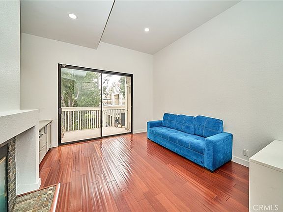 5th image of 4900 N Grand Ave APT 306
