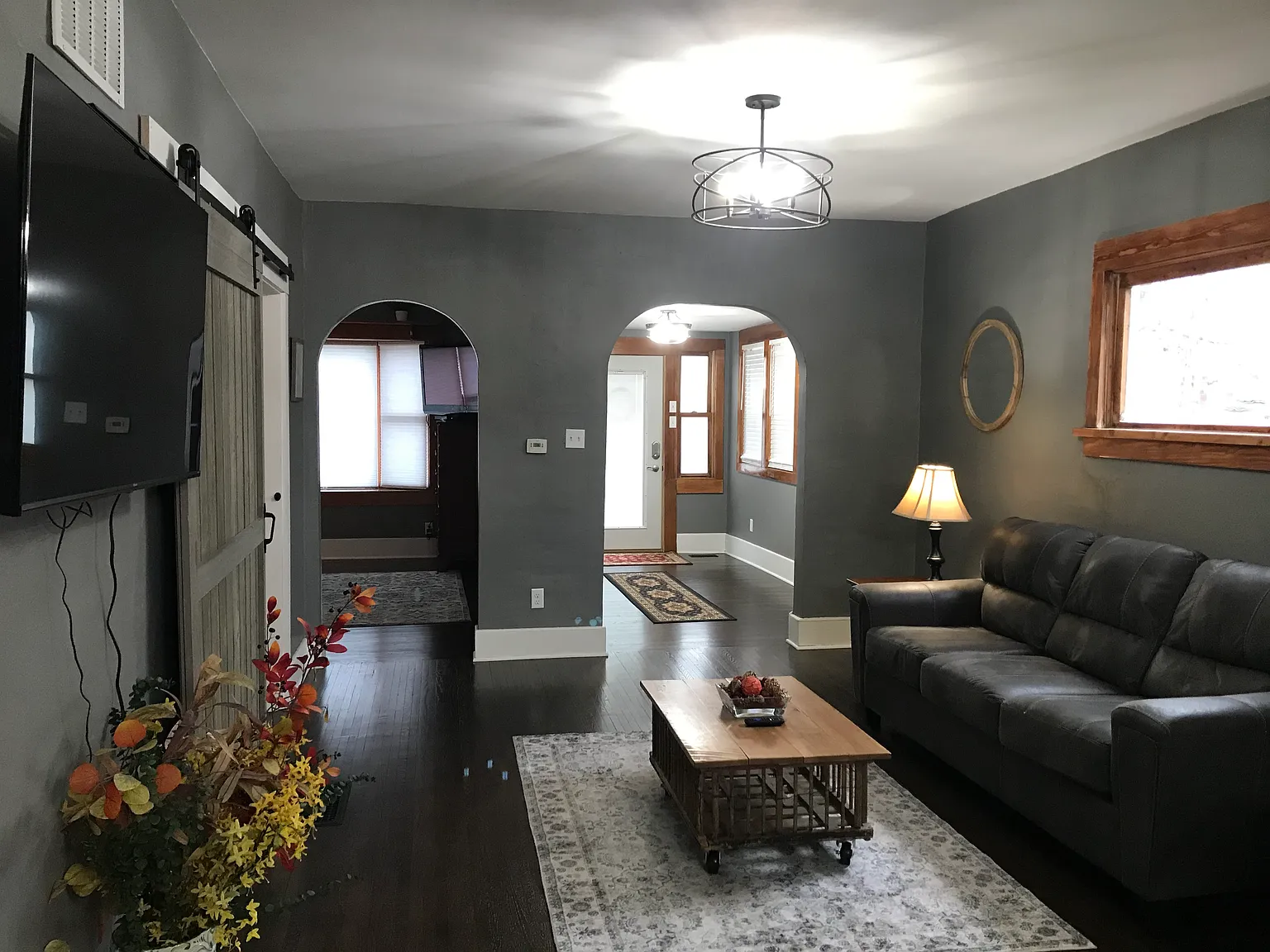 3 bed, 1100 sqft, $1,300 — Photo 4