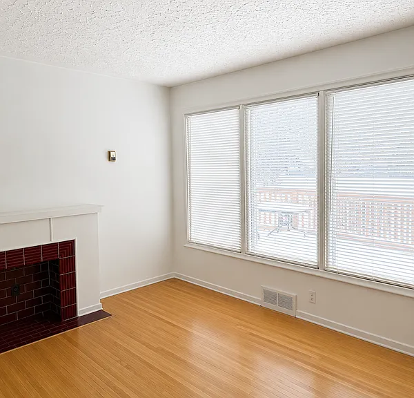 11112 116th St NW #1 — Photo 3