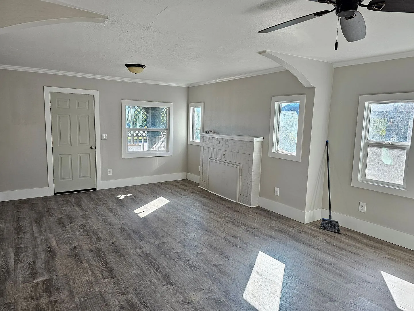 2110 Adams Avenue, La Grande, OR 97850 — Photo 3