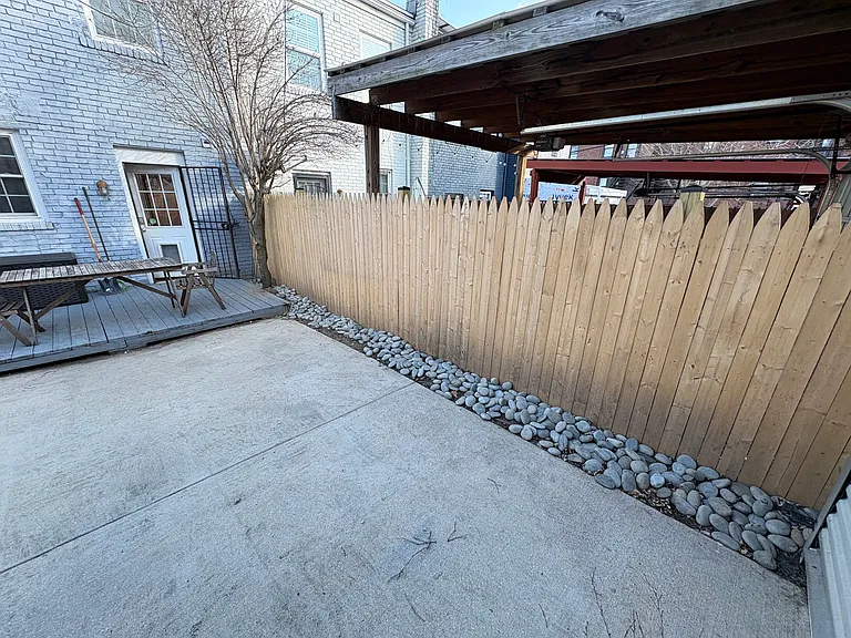756 18th St NE — Photo 29