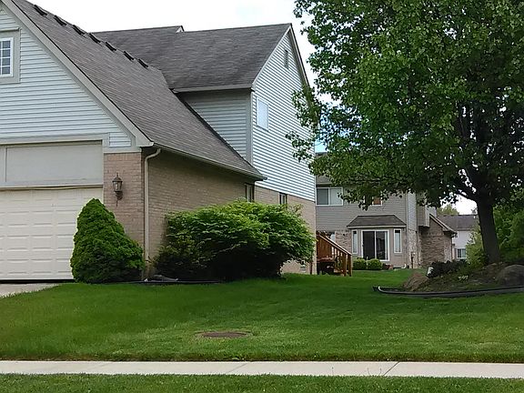 4th image of 43567 Cedarhurst Dr