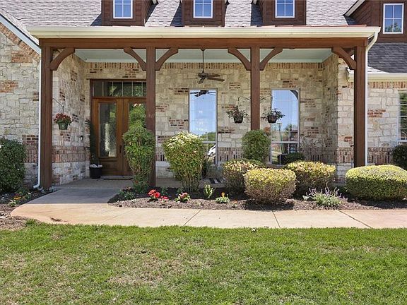 3rd image of 9271 Saddle Horn Ct