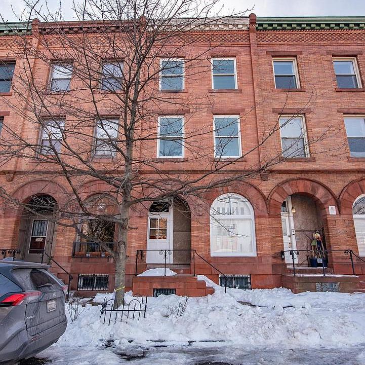 1st image of 2040 Park Ave