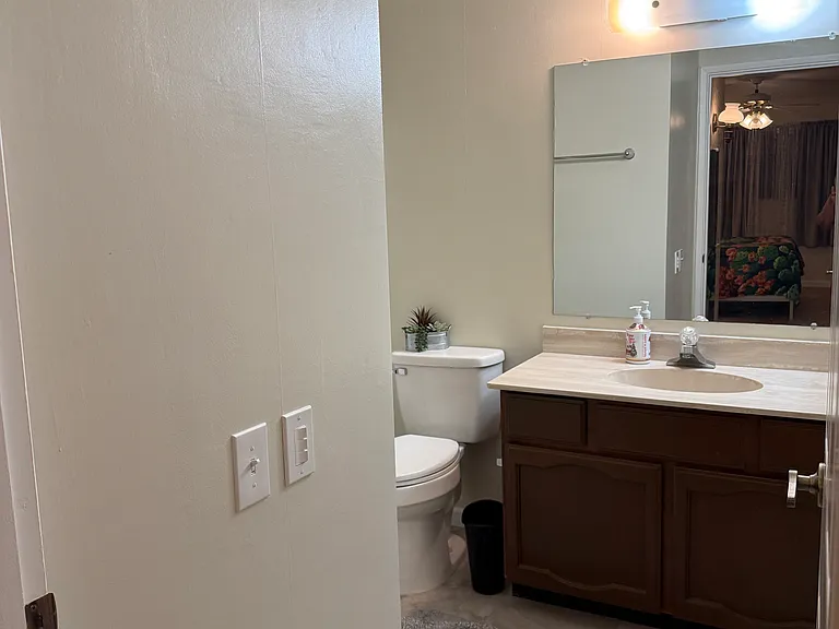 1501 W Calle Mendoza — Photo 18