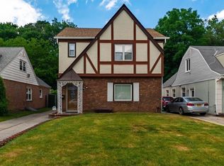 20631 Richland Ave, Flushing, NY 11364