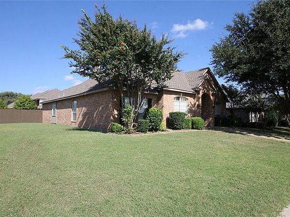 2nd image of 2941 Moody Dr