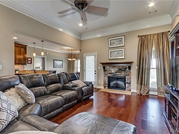 3rd image of 5610 Summit Dr