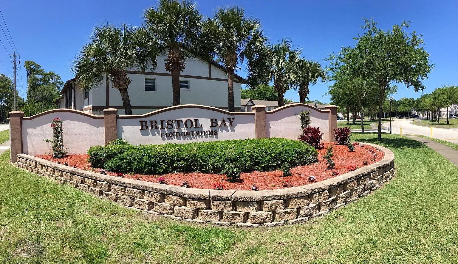 411 Banana Cay Dr — Photo 1