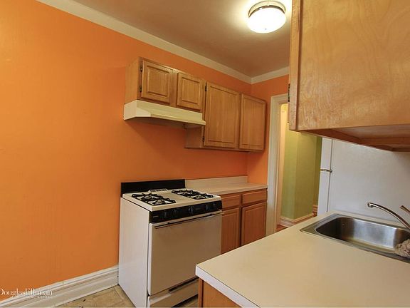 4th image of 74 Gatling Pl APT 2K