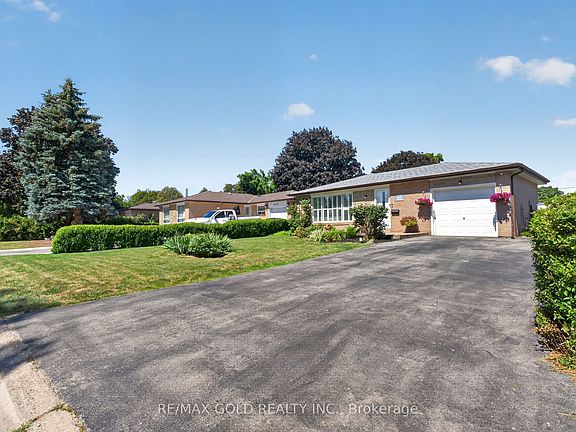 3rd image of 47 Belmont Dr