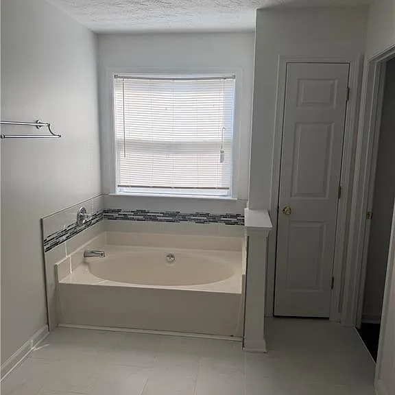 1688 Windale Ct — Photo 10